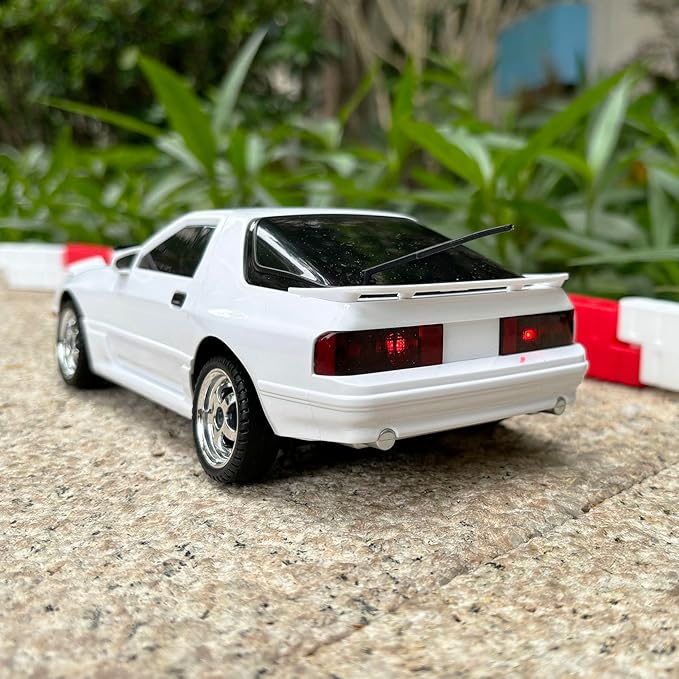 1/18 RC Drift Car with Gyro LDRC Drift Car RWD Hobby RC Car Drifting and Race with ESP Gyroscope Proportional Throttle Steering Metal Drive Shaft Independent Suspension Adult LD1802