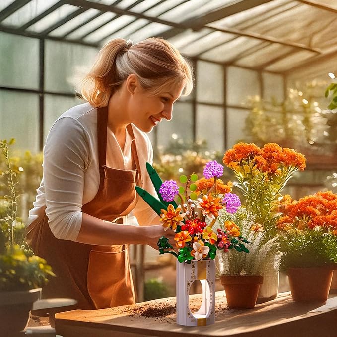 FANTASY&ampCo. Elegant Floral Display Building Kit with Vase | DIY Flower Bouquet Blocks for Adults &amp Teens | Unique Home Decor Centerpiece | Perfect Festival Gift for Family (890+ Pcs)