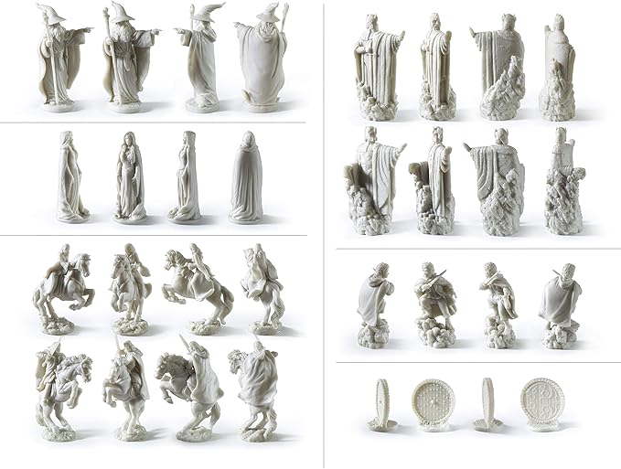 The Noble Collection The Lord of The Rings Chess Set: Battle for Middle-Earth