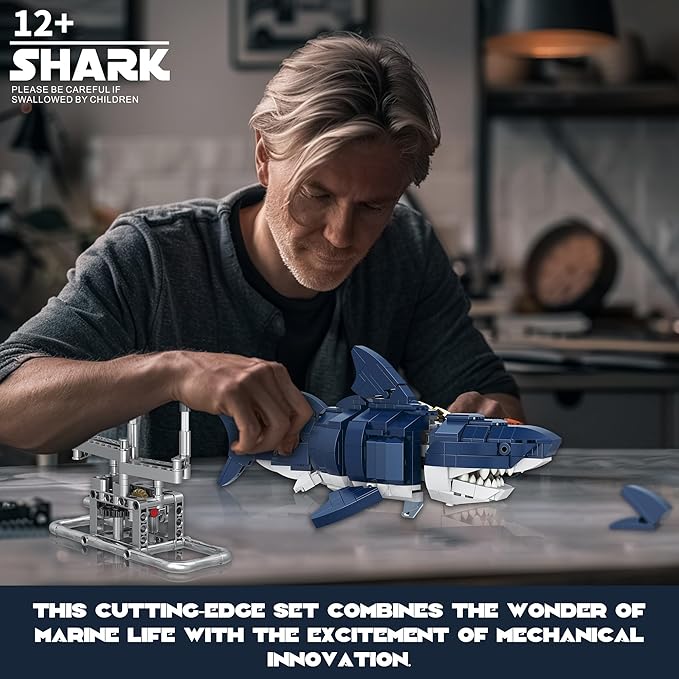 Jorumo Shark Building Block Set for Boy 8-12 Ideas Sea Animal Building Blocks Toys with Lighting and Rotatable Link Components STEM Toys for Kids Adults Crossing Ocean Lovers 666Pcs
