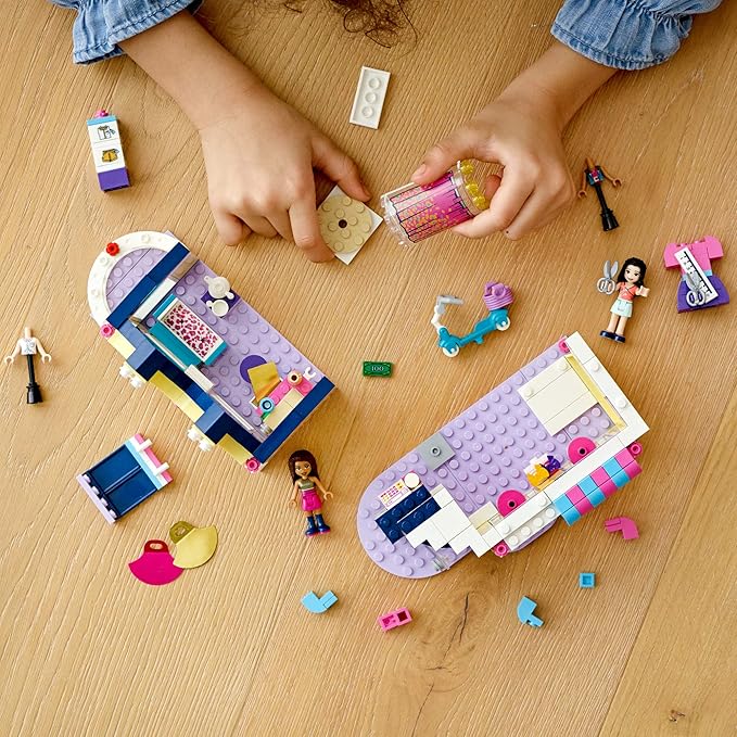 LEGO Friends Emma’s Fashion Shop 41427 Includes Friends Emma and Andrea Buildable Mini-Doll Figures and a Range of Fashion Accessories to Inspire Hours of Creative Fun (343 Pieces)
