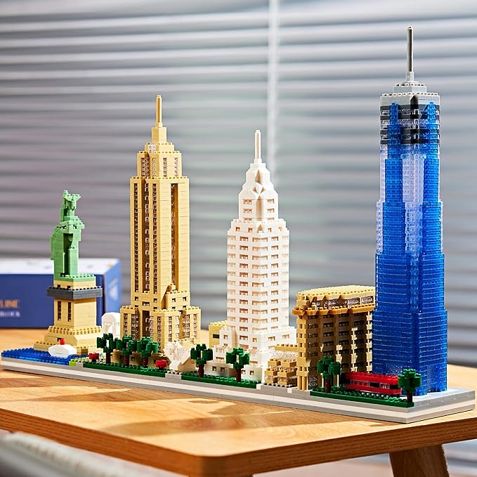 New York Iconic Architecture Skyline Micro Building Blocks – Challenging Construction Set for Adults and Teens 14+ 3452 Pieces Perfect Home and Office Decoration Gift for Friends