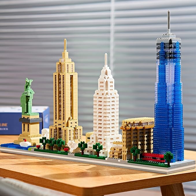 New York Skyline City Building Micro Building Block Set Home and Office Decoration Creative Gift for Adults（3452 PCS）