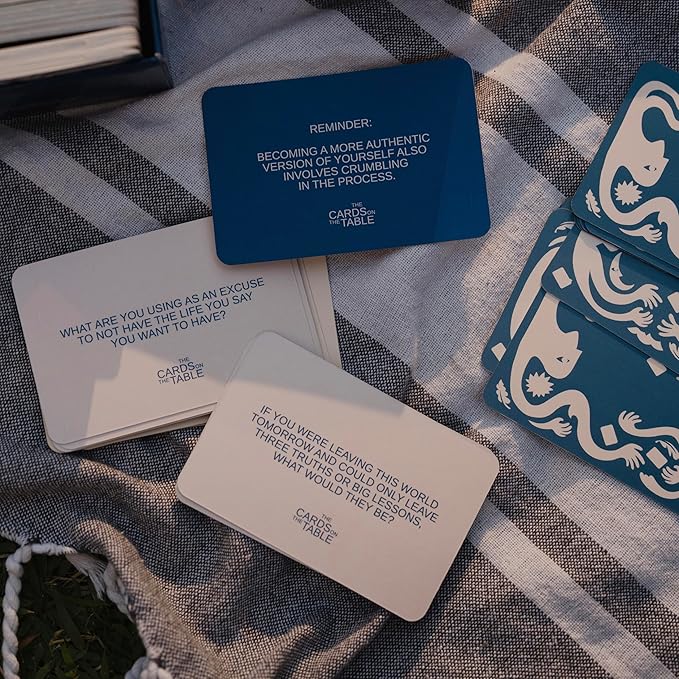 – English Edition - 152 Table Topics Conversation Cards for Meaningful Connections | Perfect for Friends Families &amp Couples | Great for All Occasions