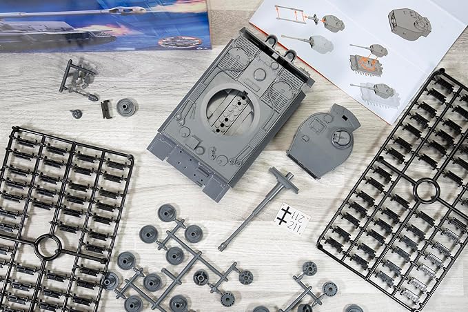 Airfix J6041 Quickbuild Plastic Model Tank Kits - Tiger I - Easy Assembly Snap Together Model Kit Classic Tanks for Adults &amp Kids to Build Model Military Vehicle Building Toys Set
